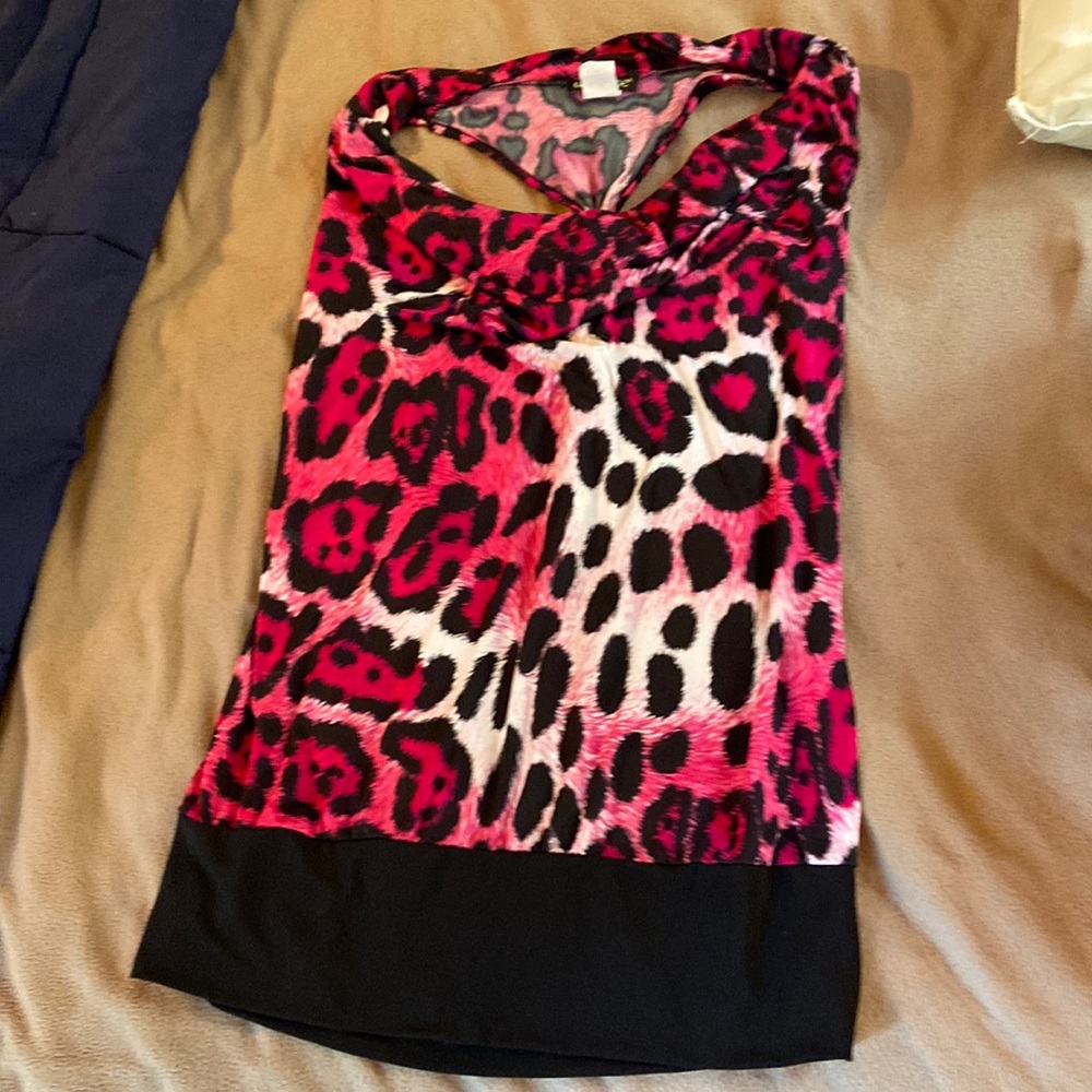 NWOT women’s tank top size XL.